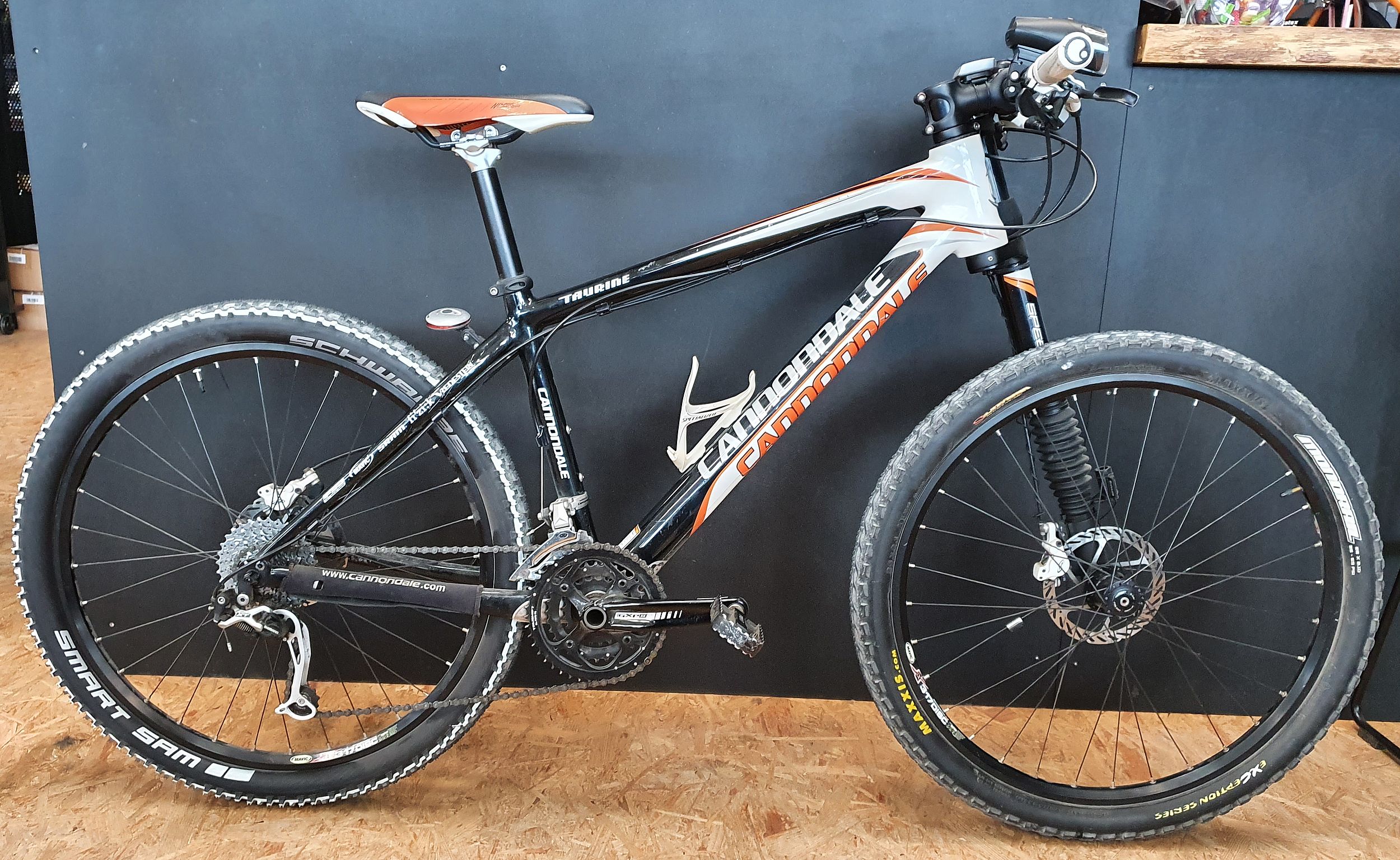 cannondale taurine lefty